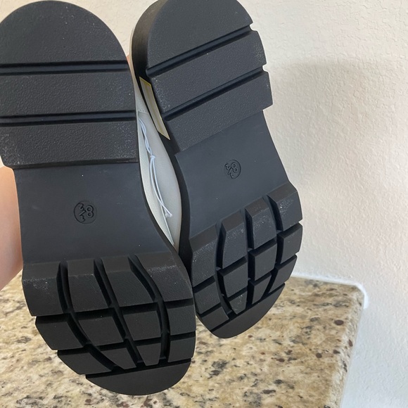 A New Day Paris Platform Loafers - Picture 4 of 7